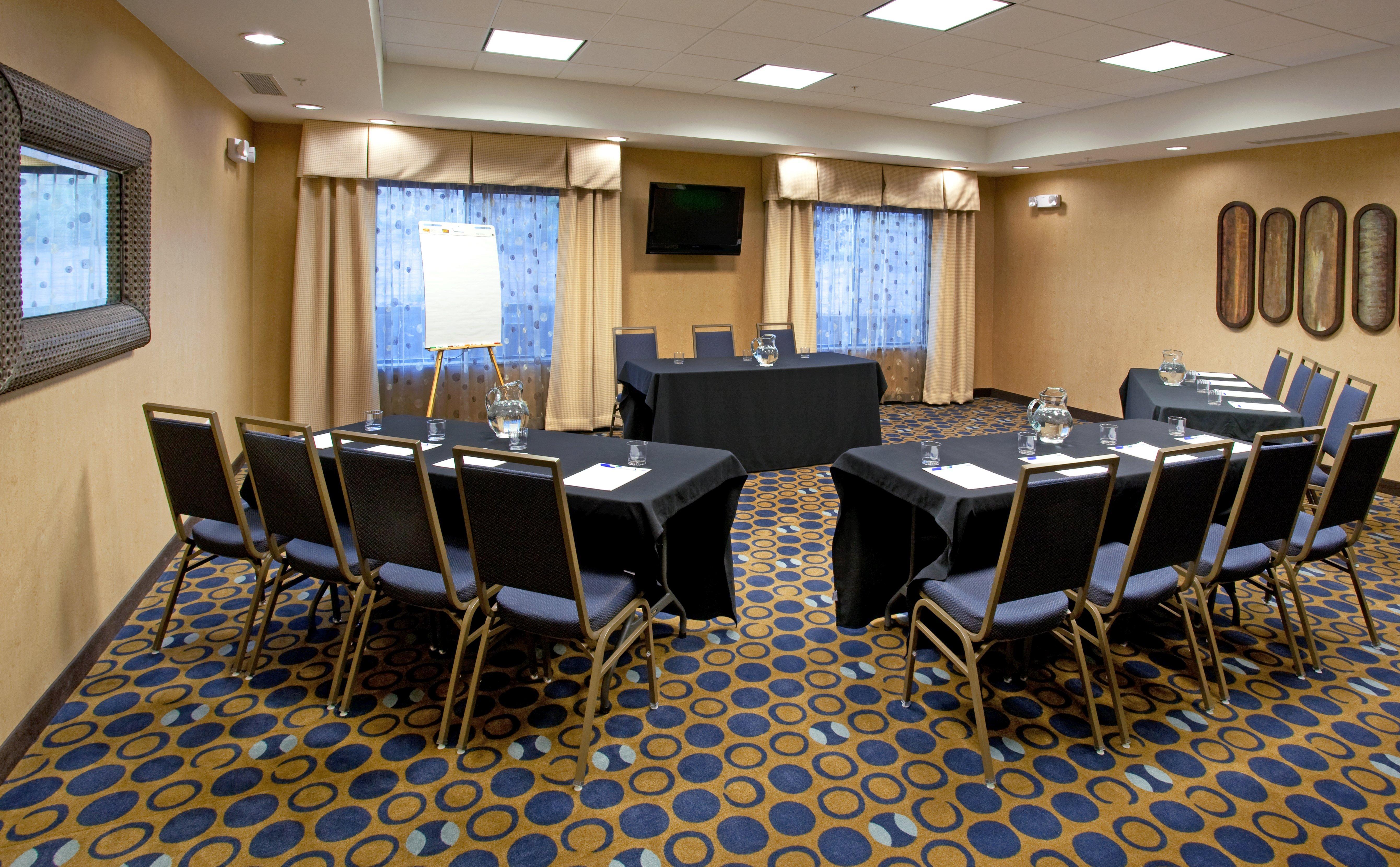 Holiday Inn Express Richfield By Ihg Удобства фото