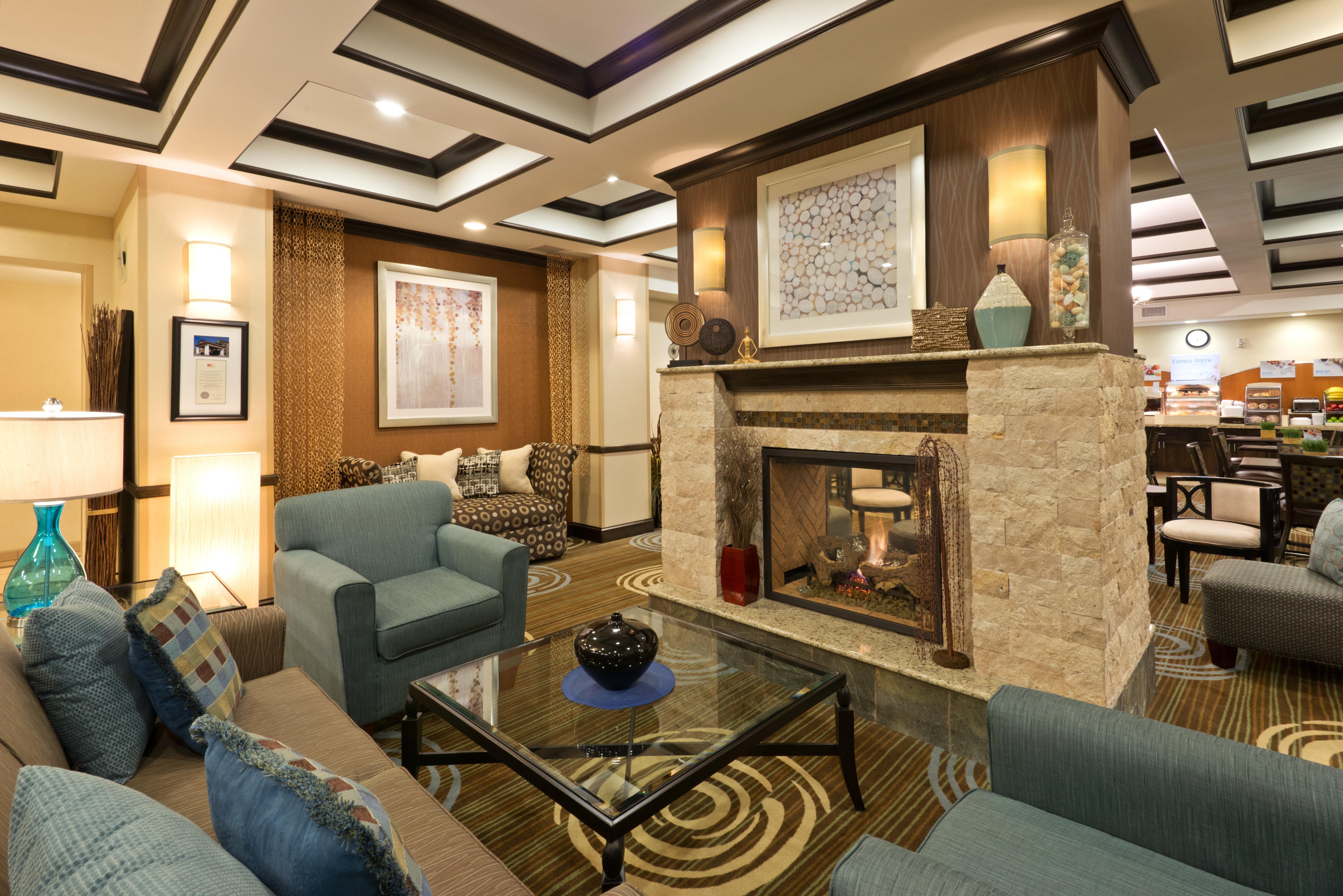 Holiday Inn Express Richfield By Ihg Экстерьер фото