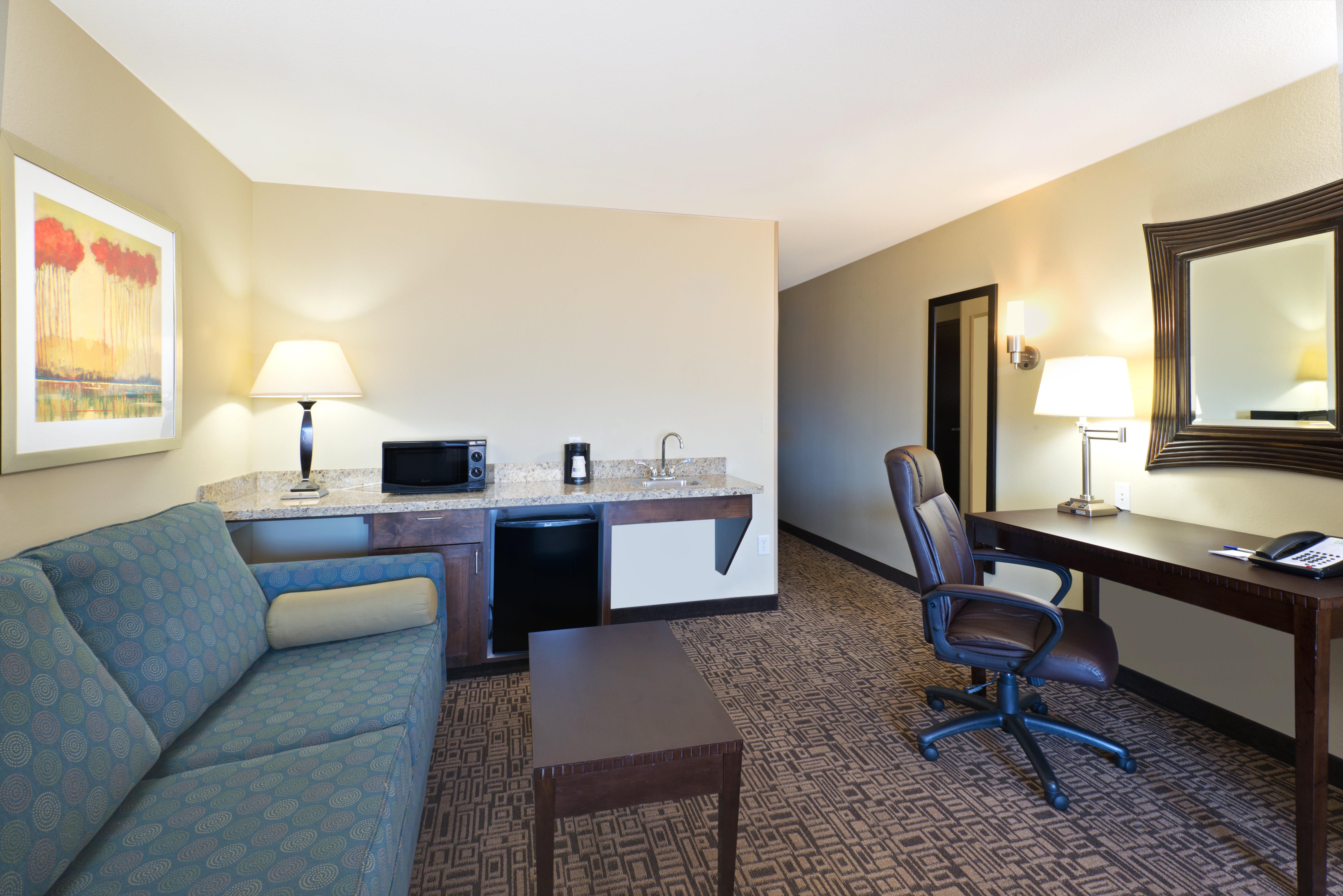 Holiday Inn Express Richfield By Ihg Экстерьер фото