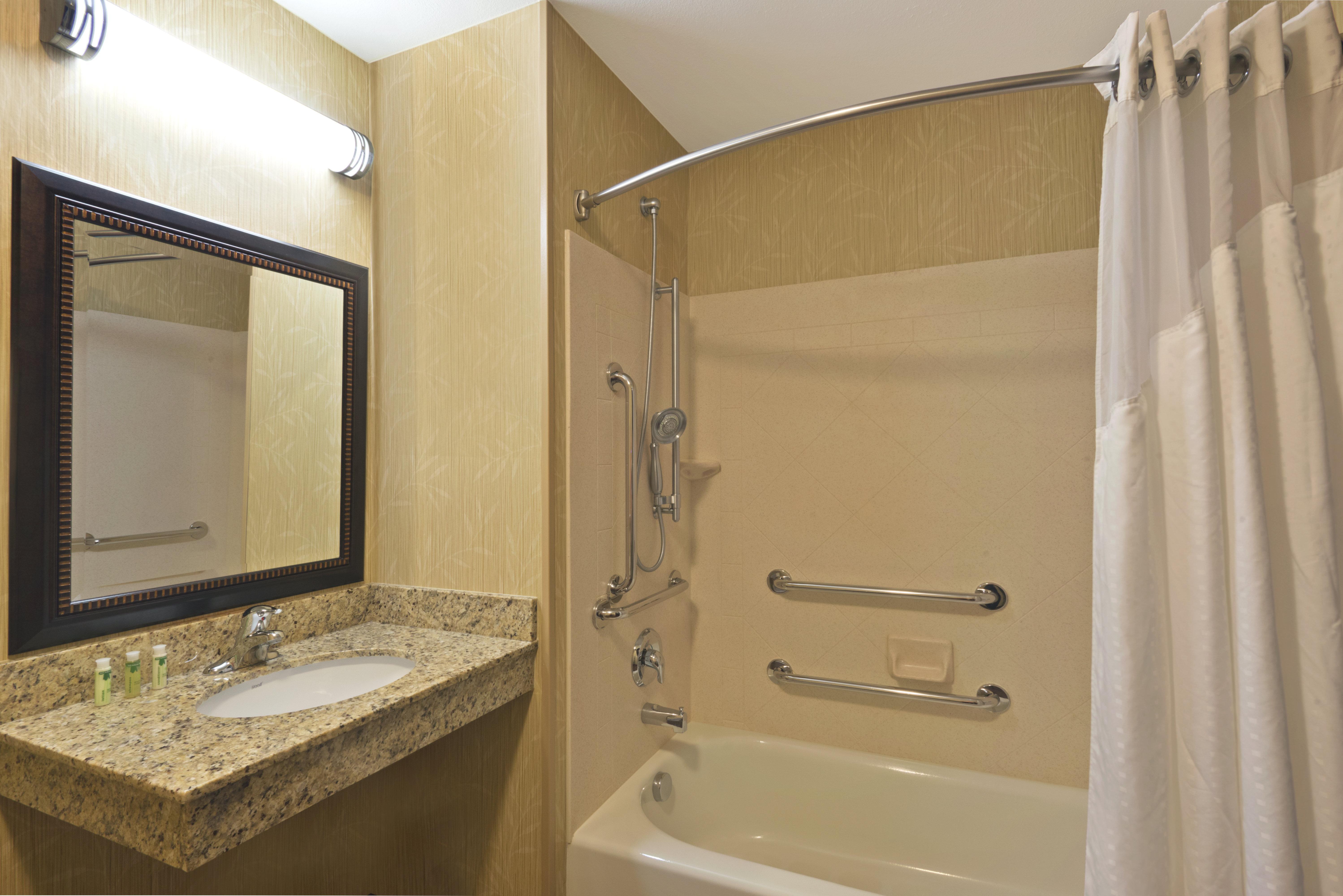 Holiday Inn Express Richfield By Ihg Экстерьер фото