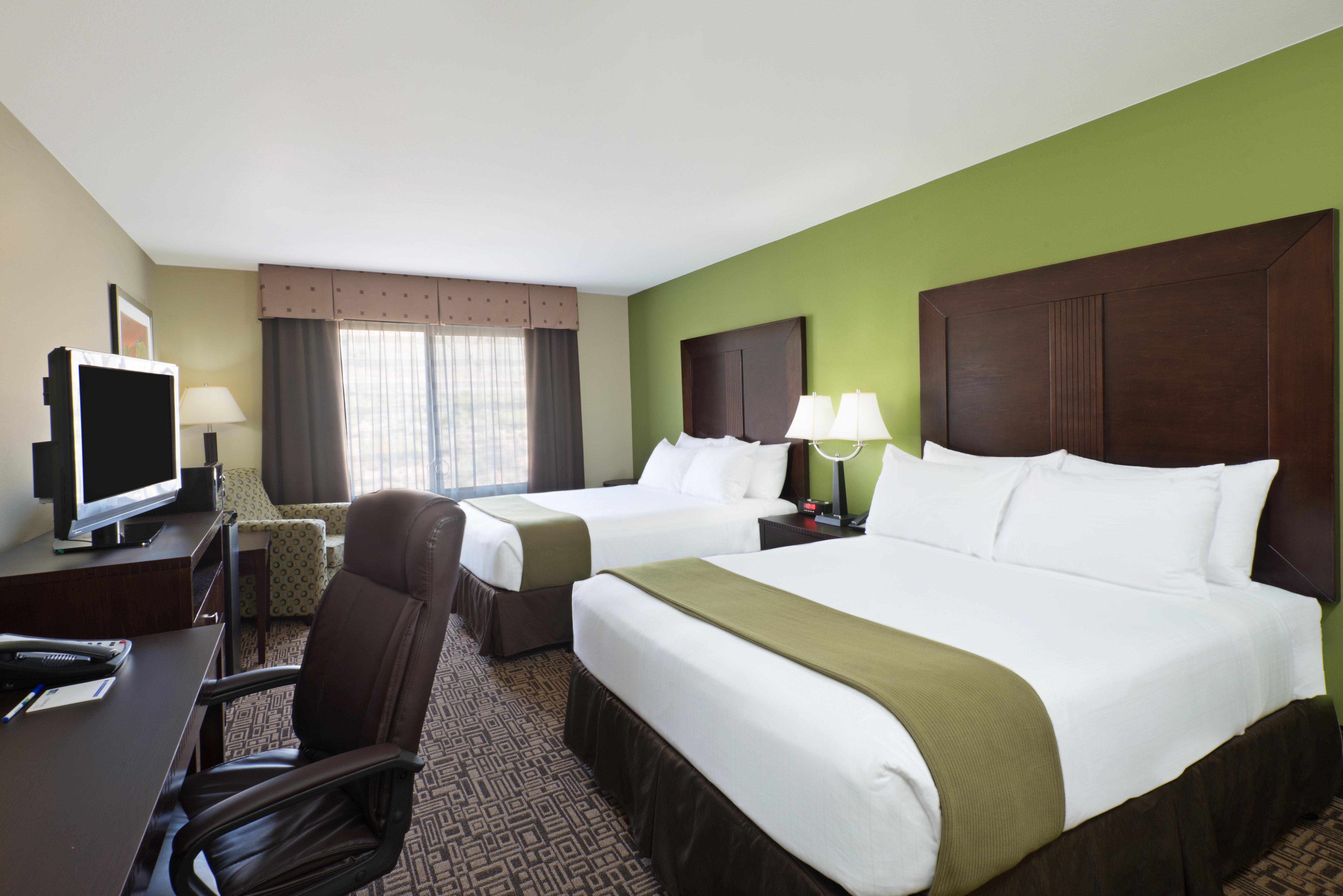 Holiday Inn Express Richfield By Ihg Экстерьер фото